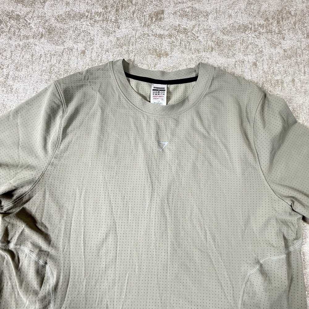 Gymshark Apex Seamless T Shirt, Olive Green Size Medium